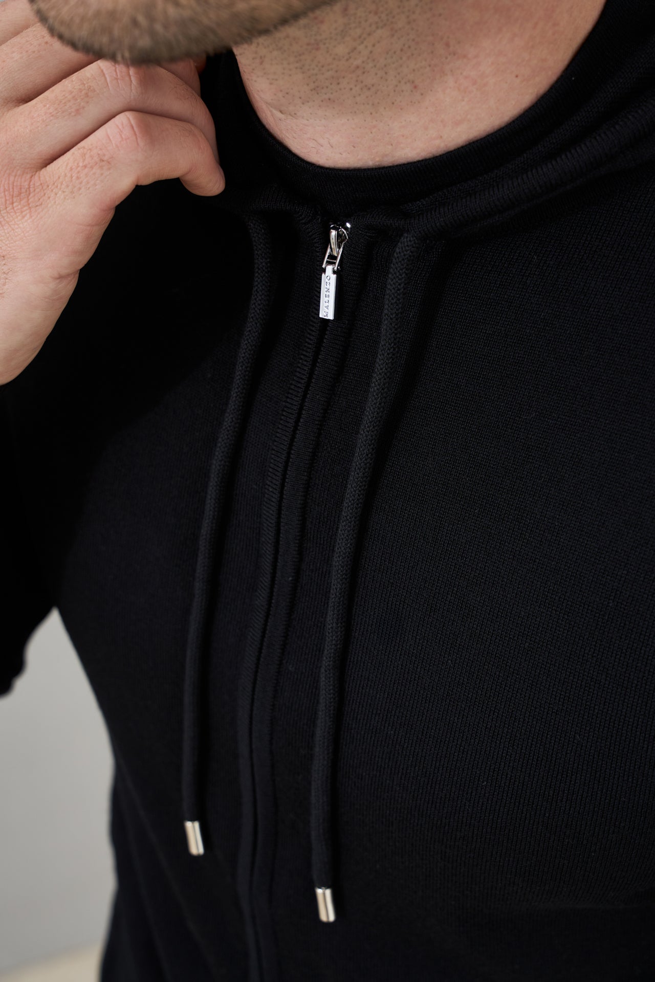 'Ravenna' Extra Fine Merino Zip Hoodie in Black