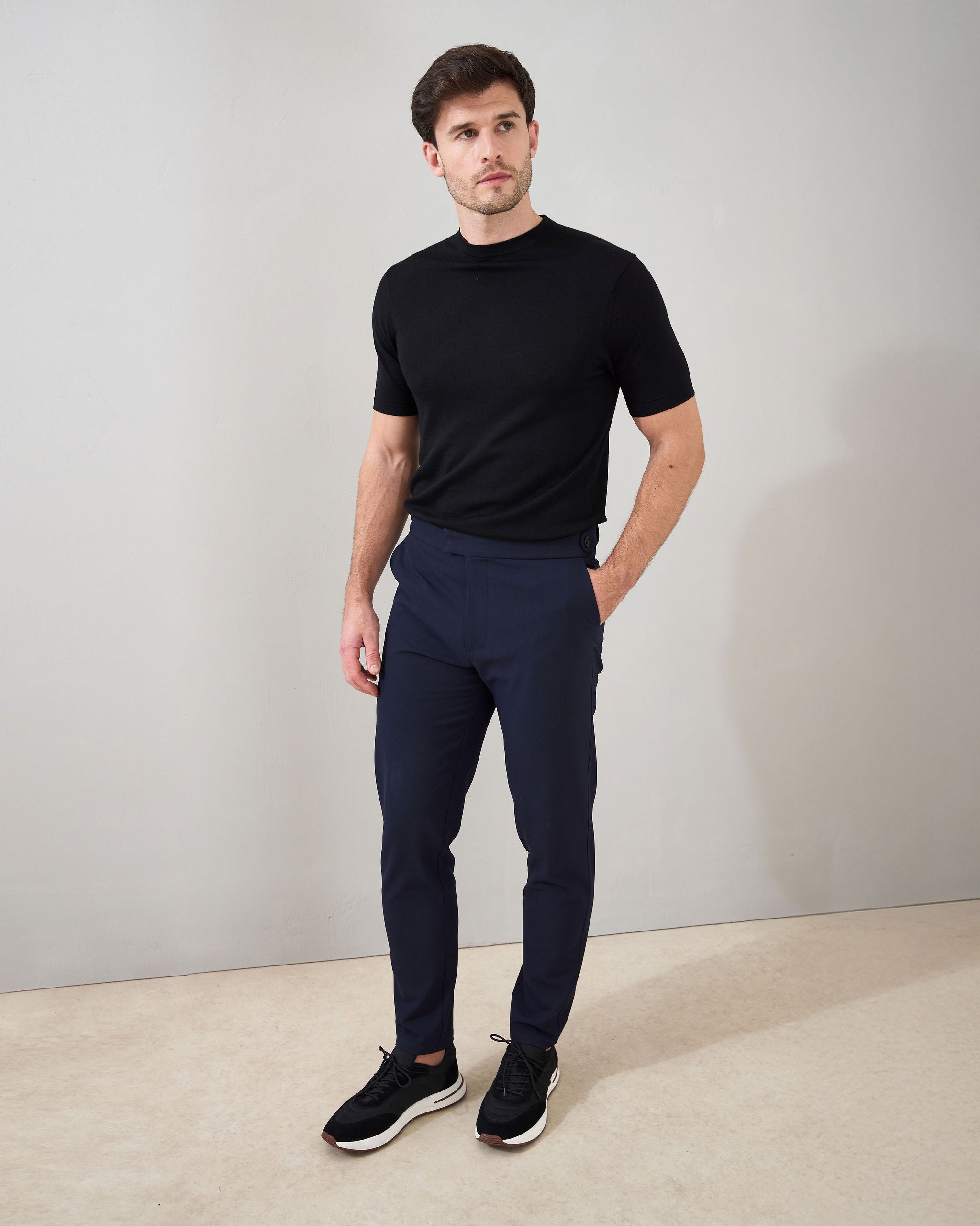 Slim Fit Tailored Trousers In Black